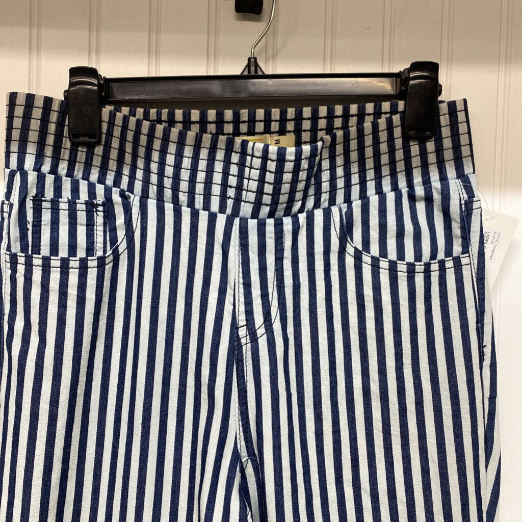 WIDE LEGGED PANTS