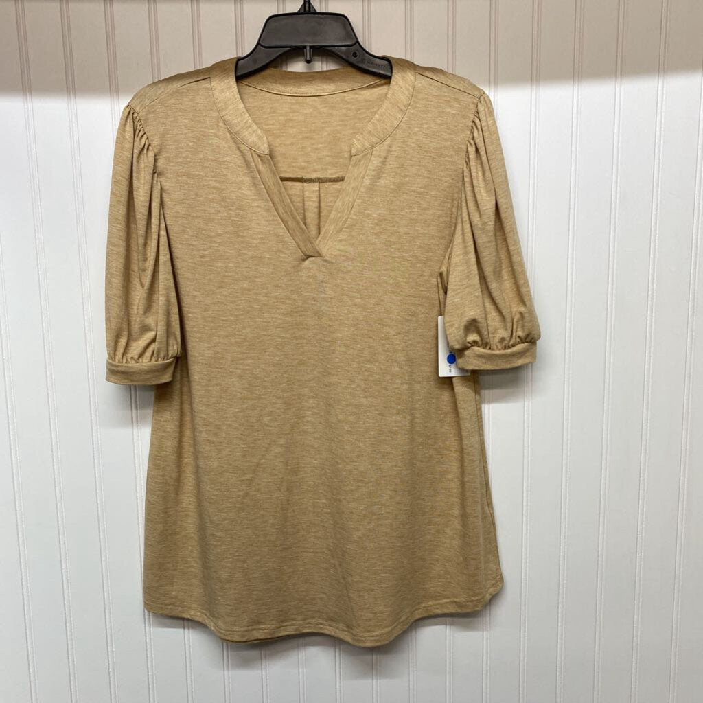 V NECK SHORT SLEEVED