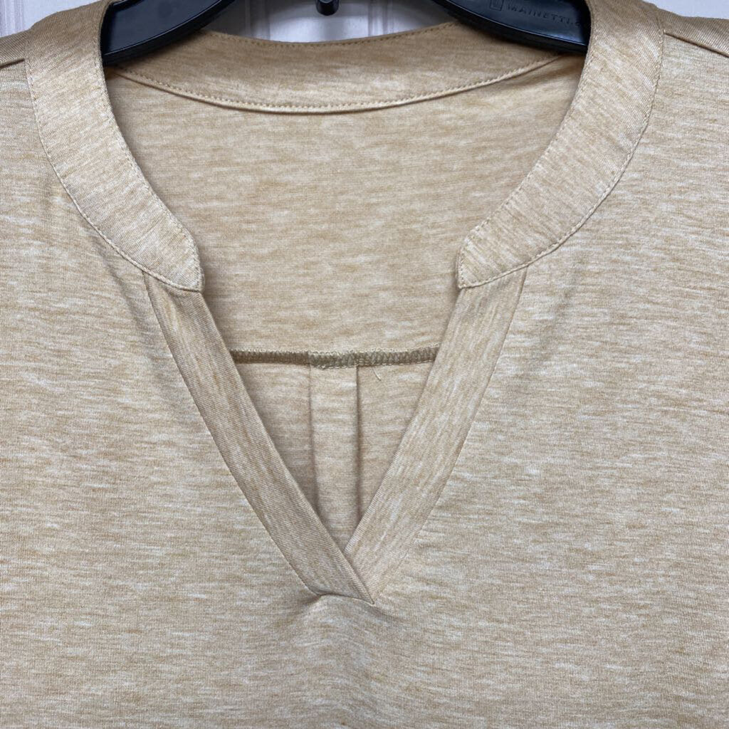 V NECK SHORT SLEEVED