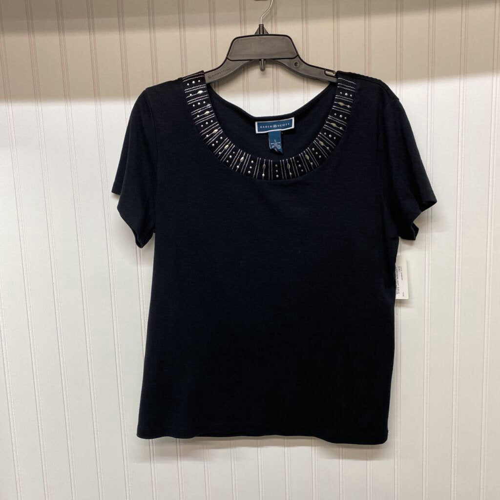 RINESTONE NECKLINE