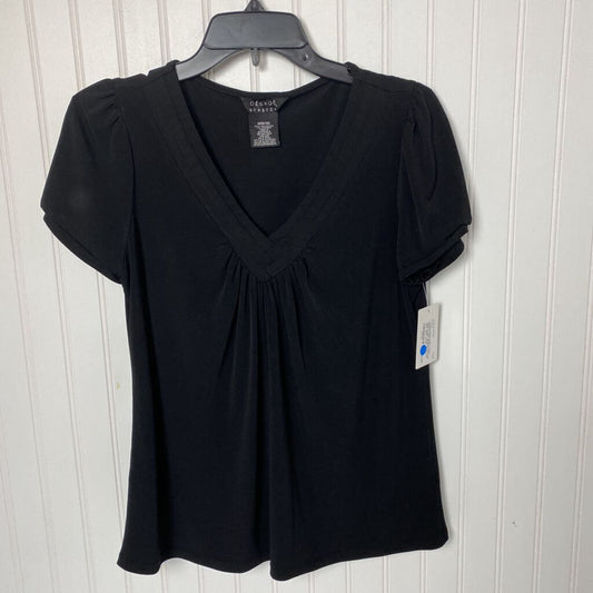 PLEATED NECK SHORT SLEEVED