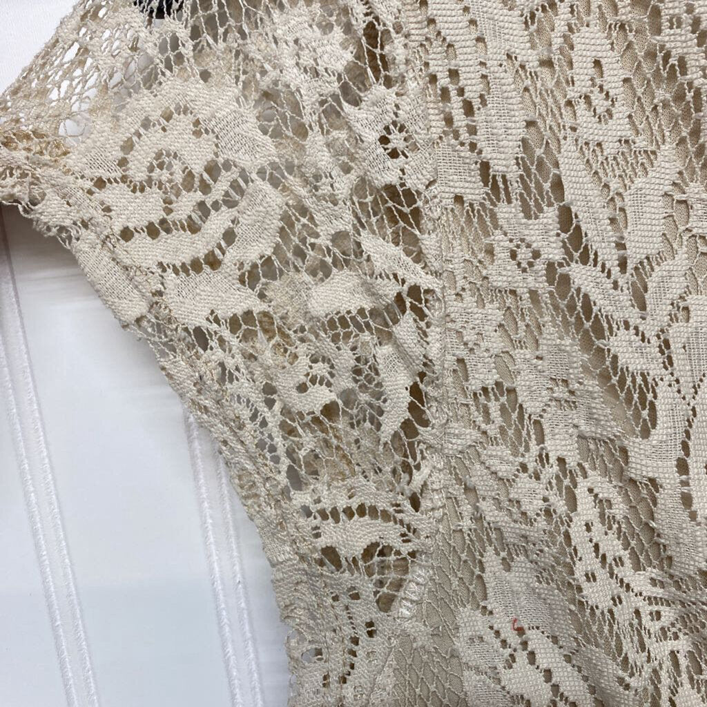 LACE TOP SHEAR SKIRTED