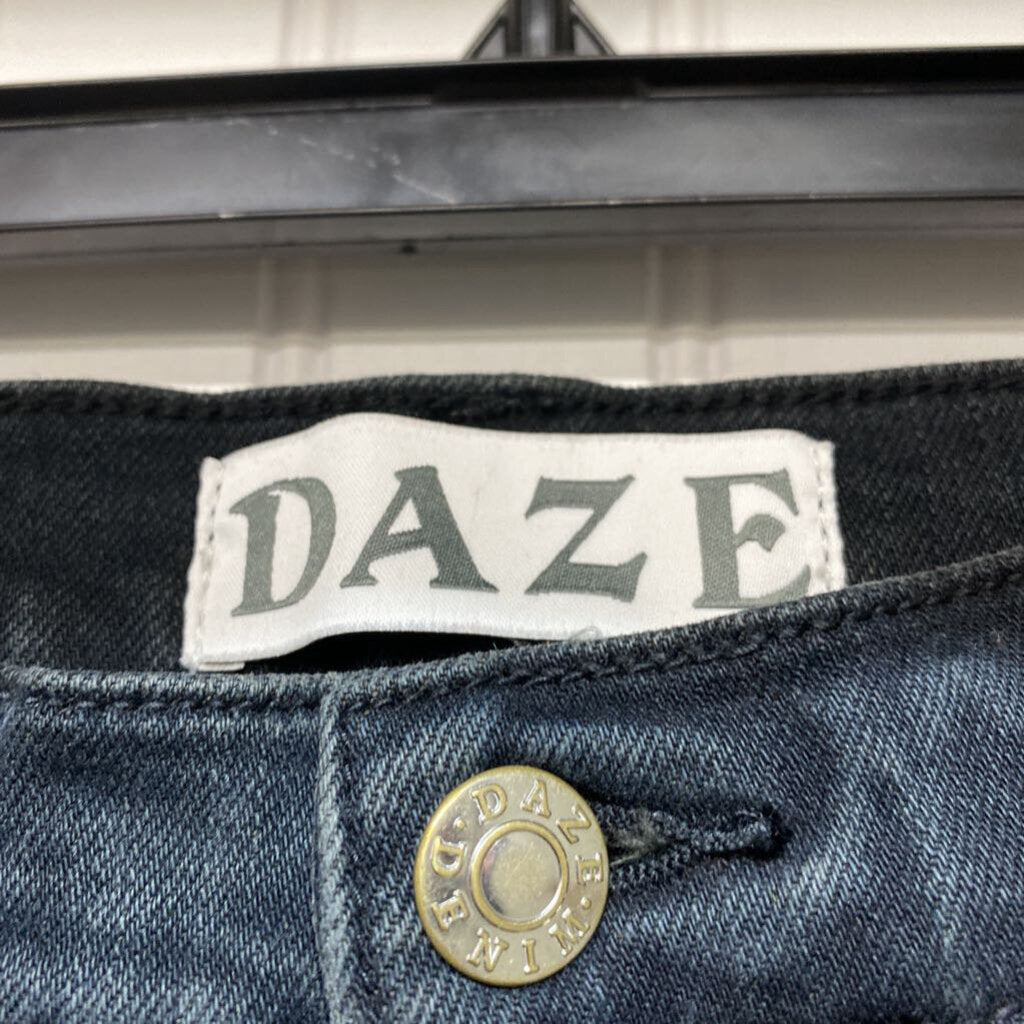 FLARED JEANS