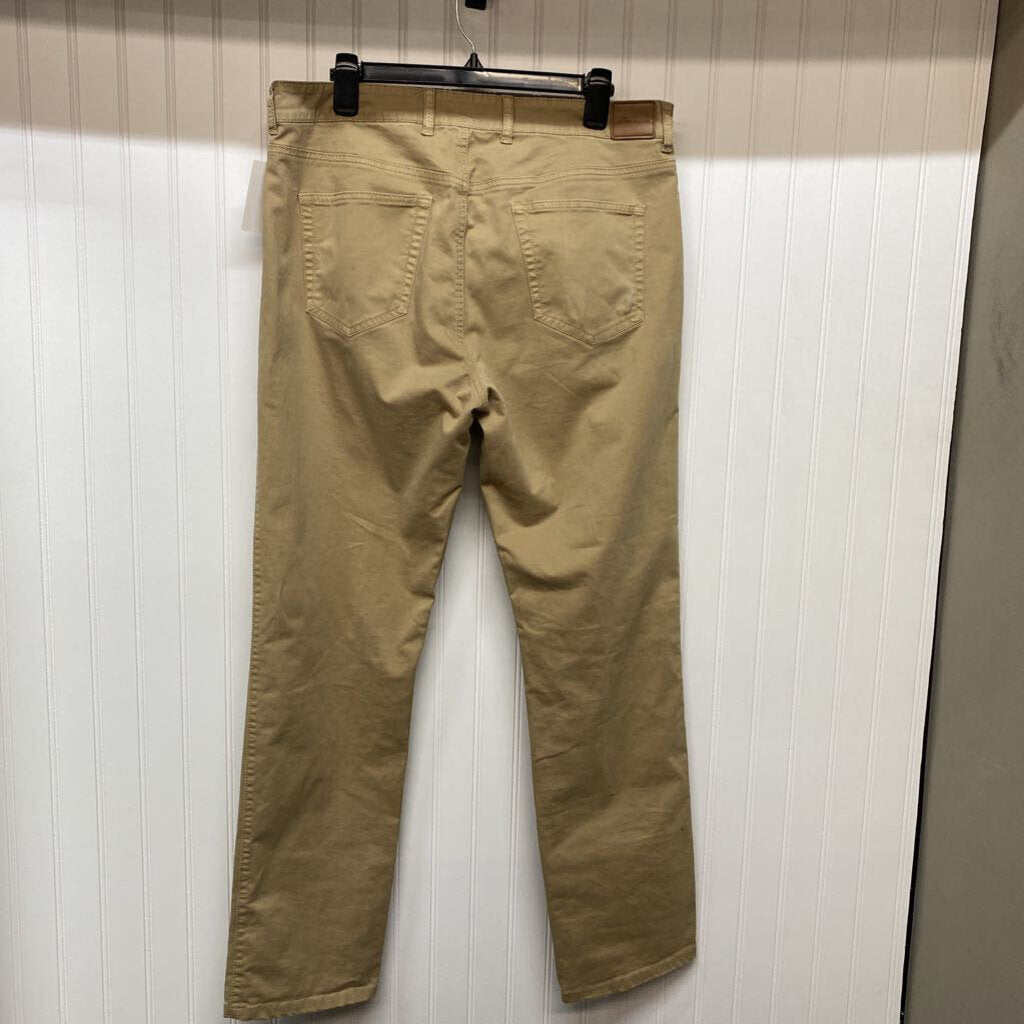 KHAKI JEANS