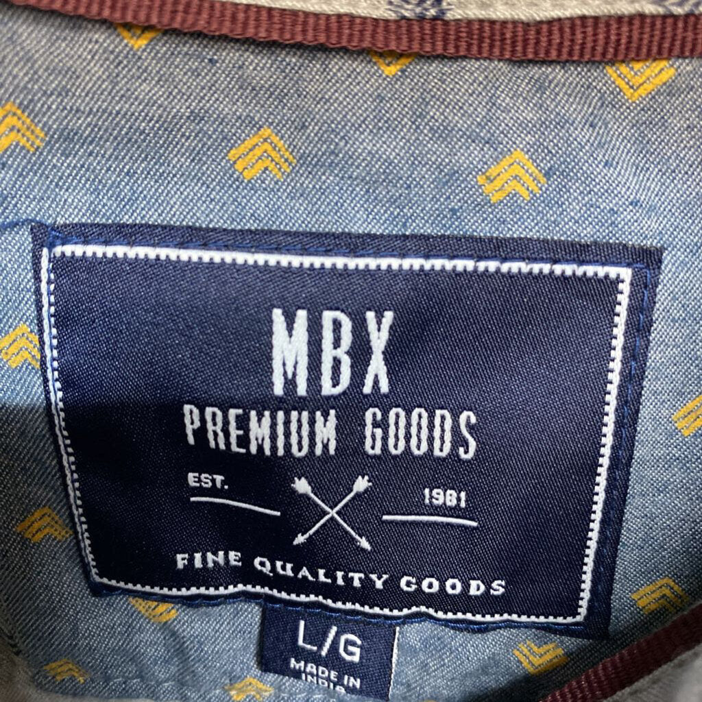 SHORT SLEEVED BUTTON DOWN