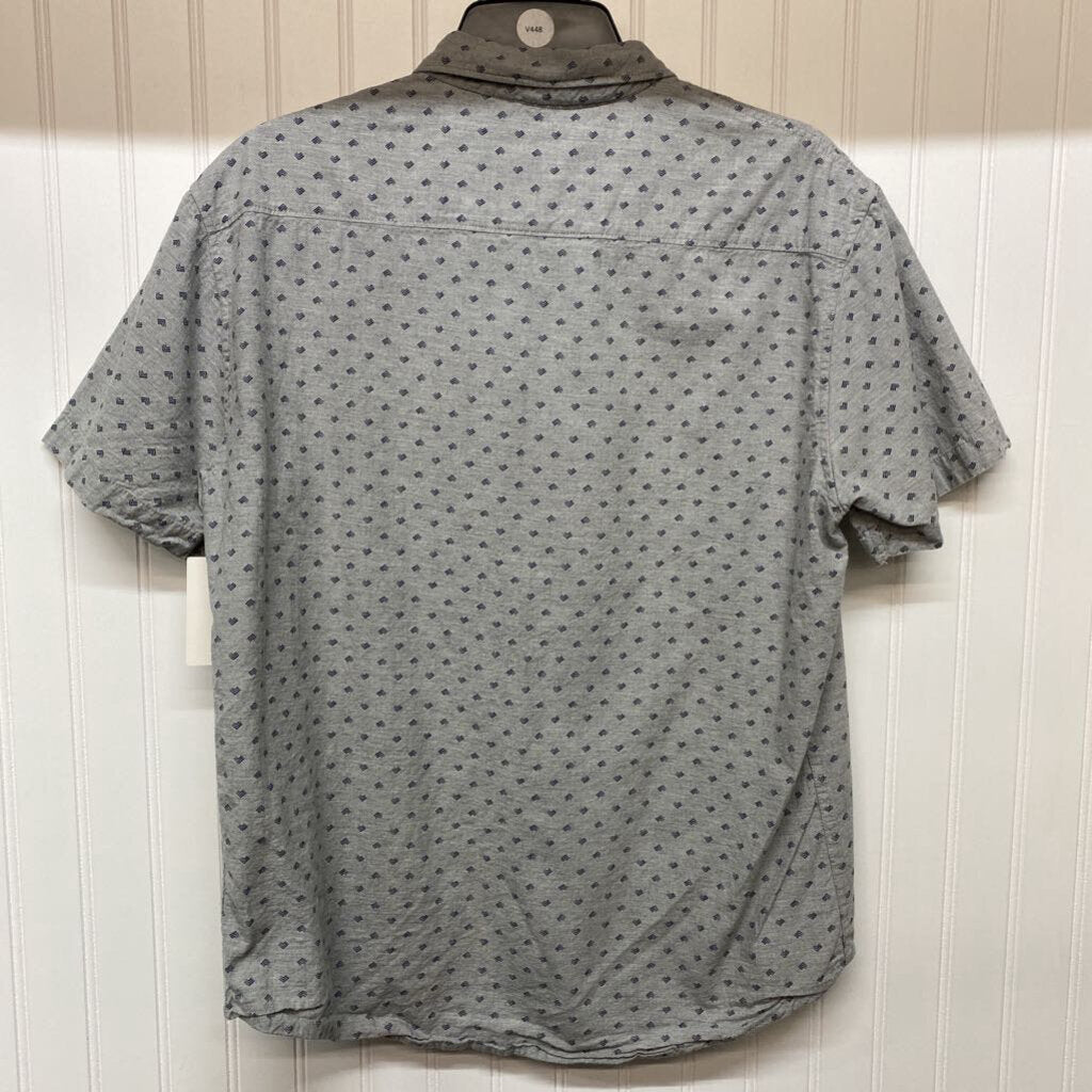 SHORT SLEEVED BUTTON DOWN