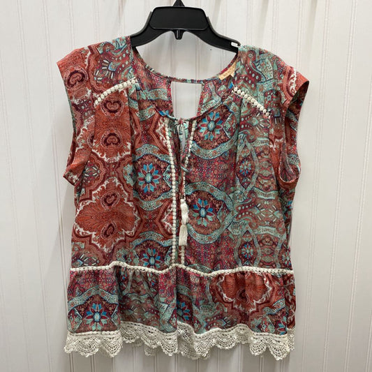 SLEEVLESS TOP