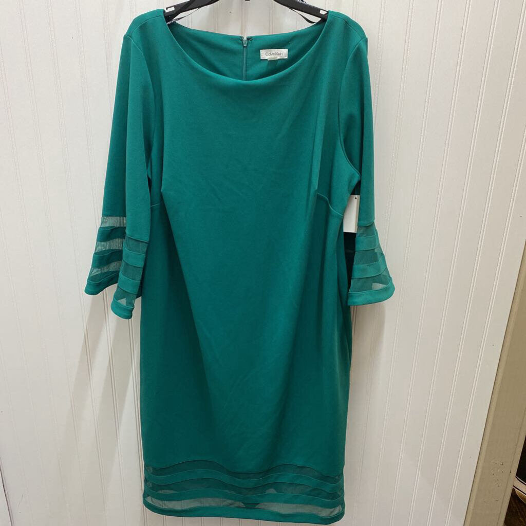 3/4 SLEEVED DRESS