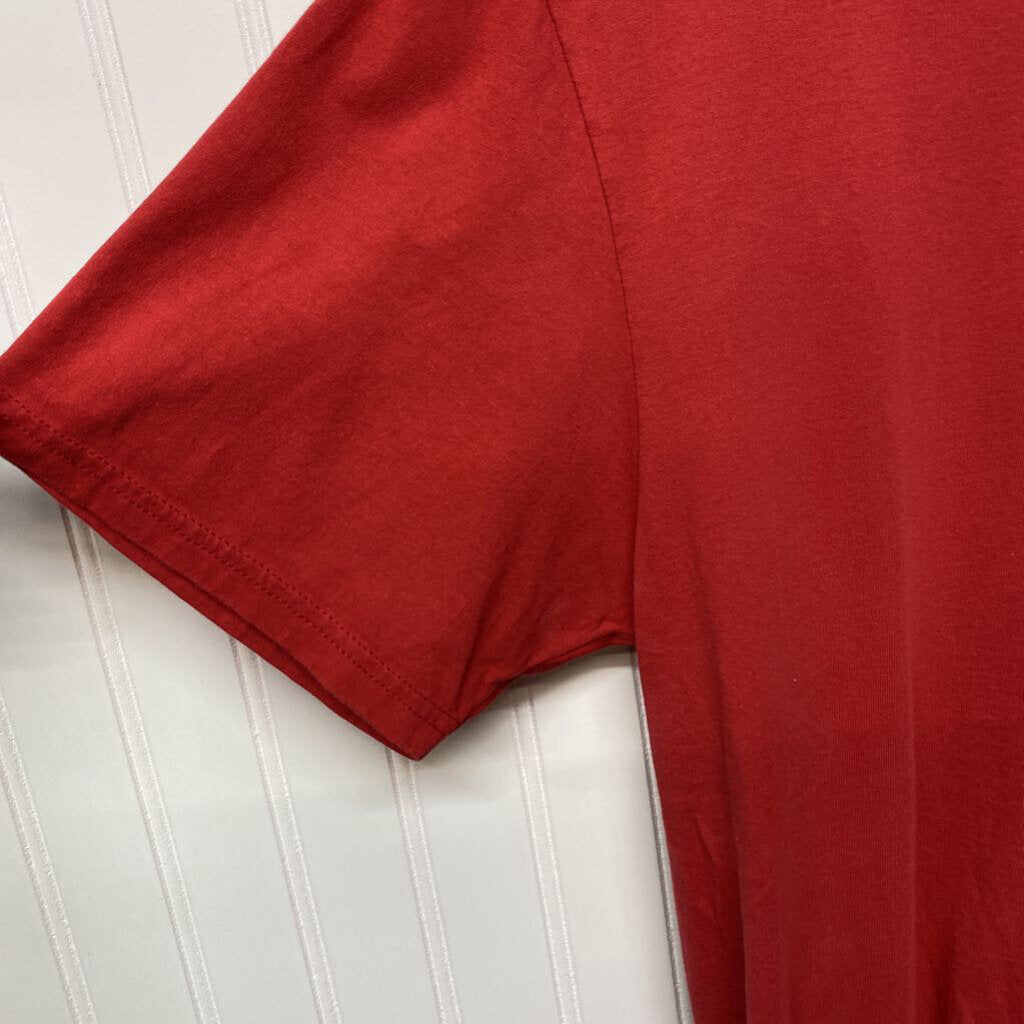 "DUE SOUTH" GRAPHIC POCKET TEE