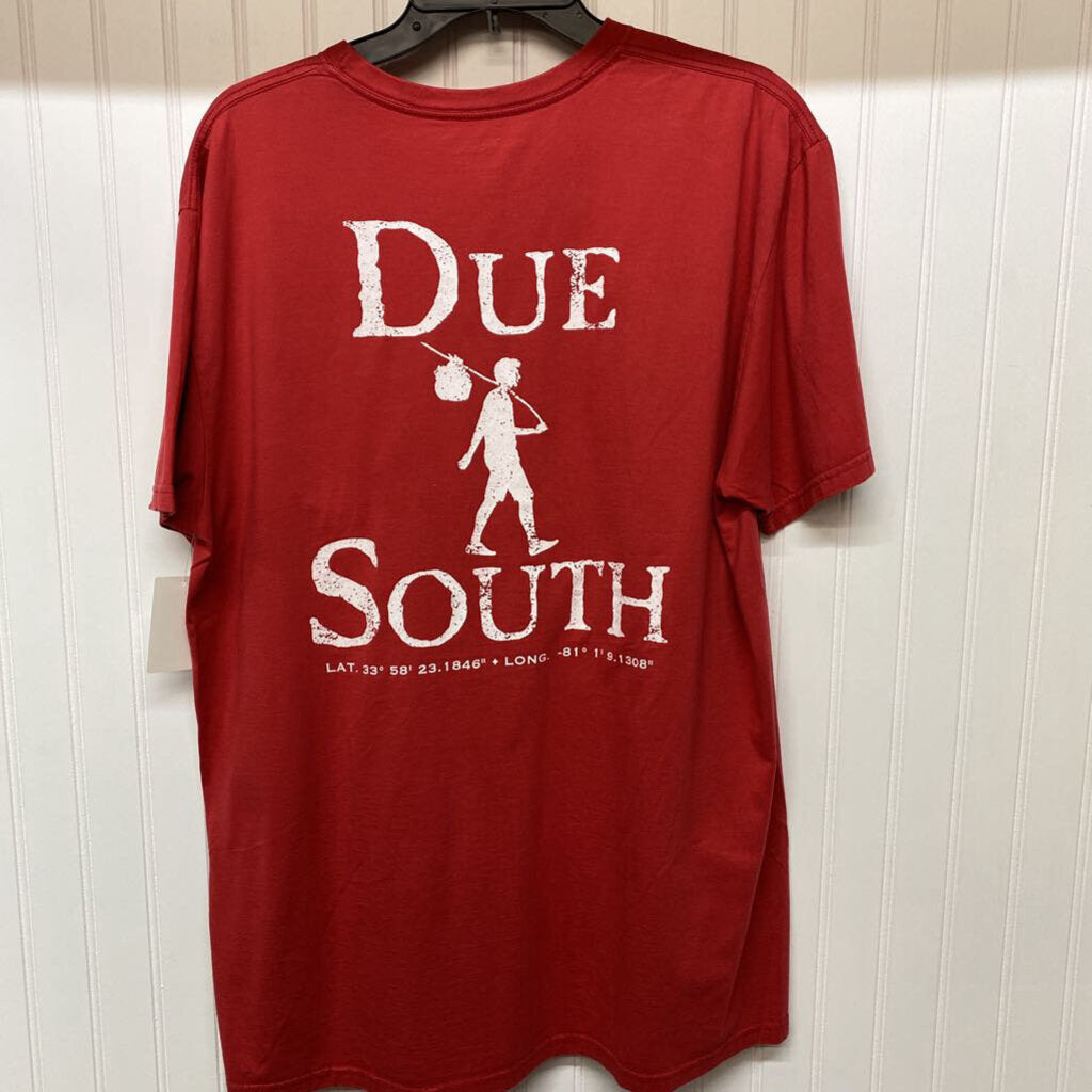 "DUE SOUTH" GRAPHIC POCKET TEE