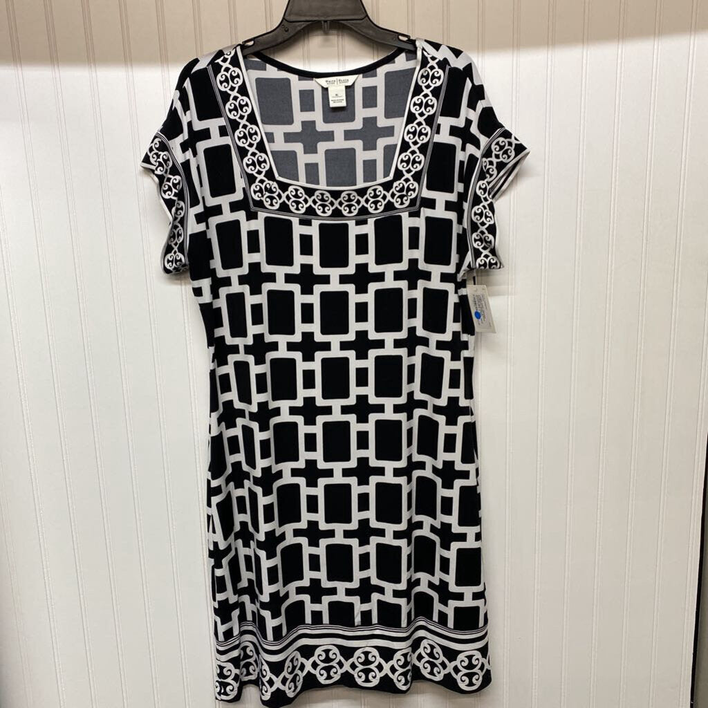 SHORT SLEEVE SQUARE NECK DRESS