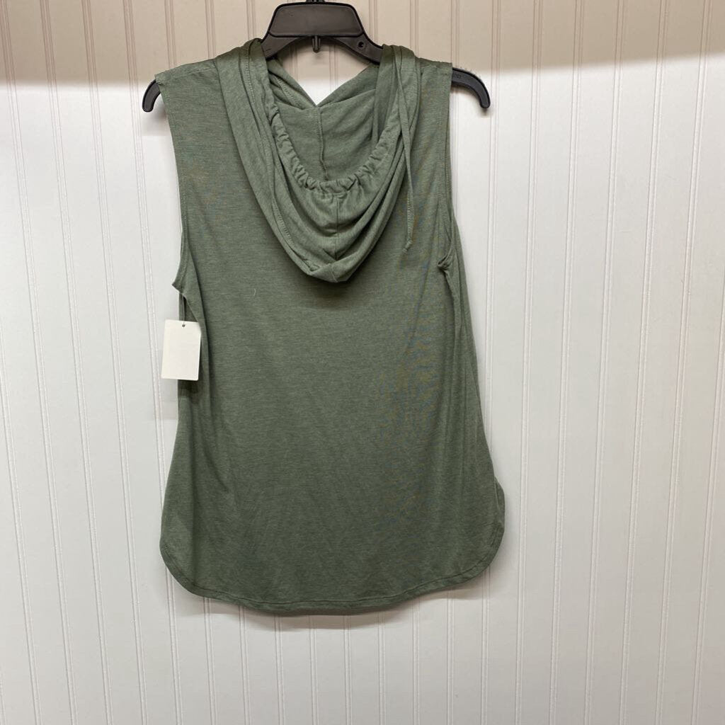 *SLEEVELESS GRAPHIC TANK WITH HOOD
