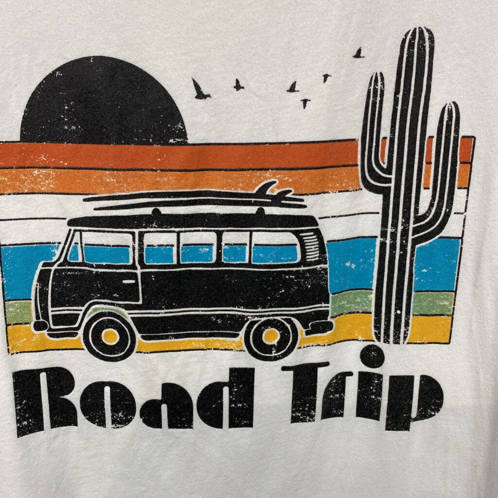 *"ROAD TRIP" GRAPHIC SLEEVELESS TANK TOP