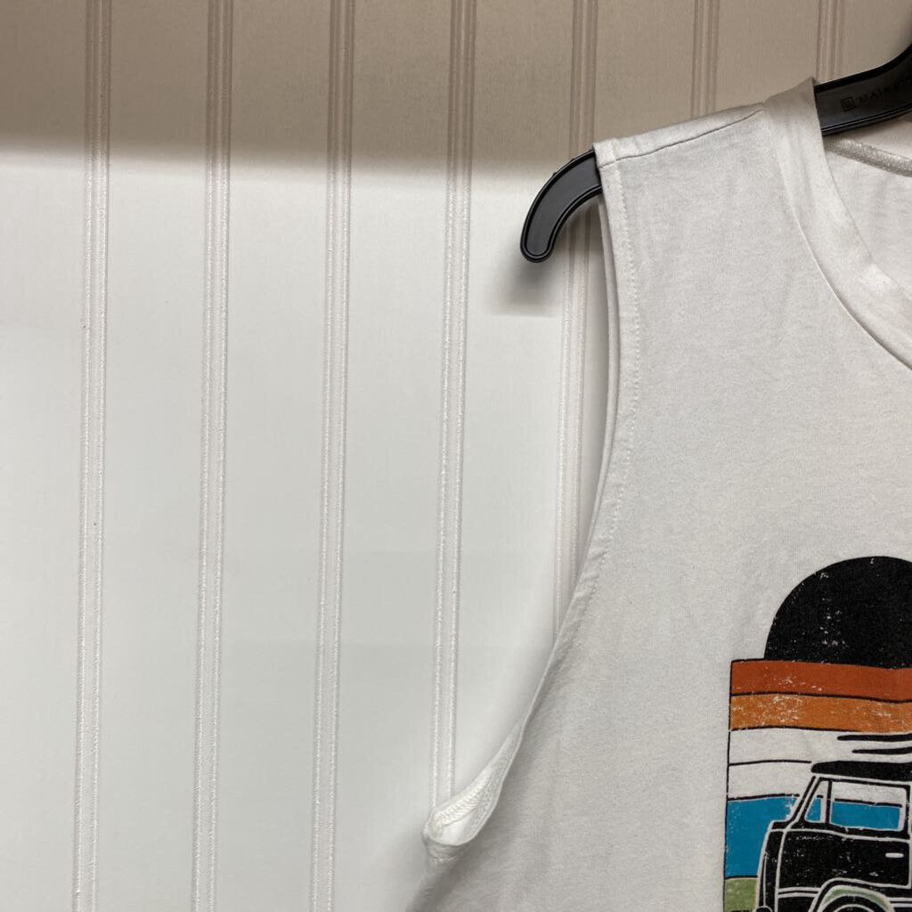 *"ROAD TRIP" GRAPHIC SLEEVELESS TANK TOP