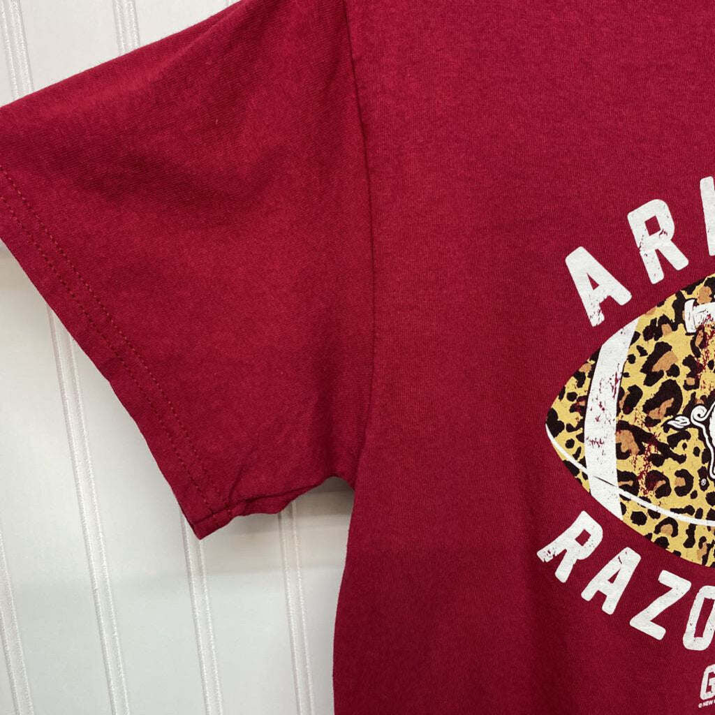 *"ARKANSAS RAZORBACKS" GRAPHIC TEE