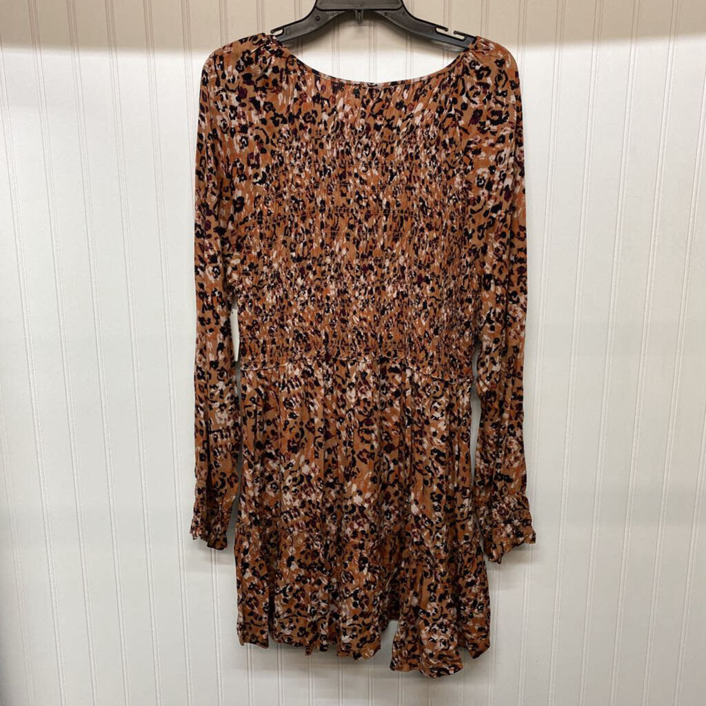 MID LENGTH LONG SLEEVE DRESS
