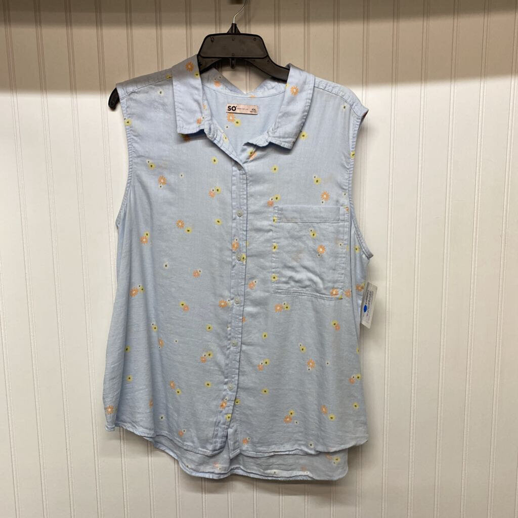 SLEEVELESS BUTTON UP SHIRT