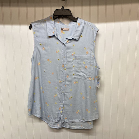 SLEEVELESS BUTTON UP SHIRT