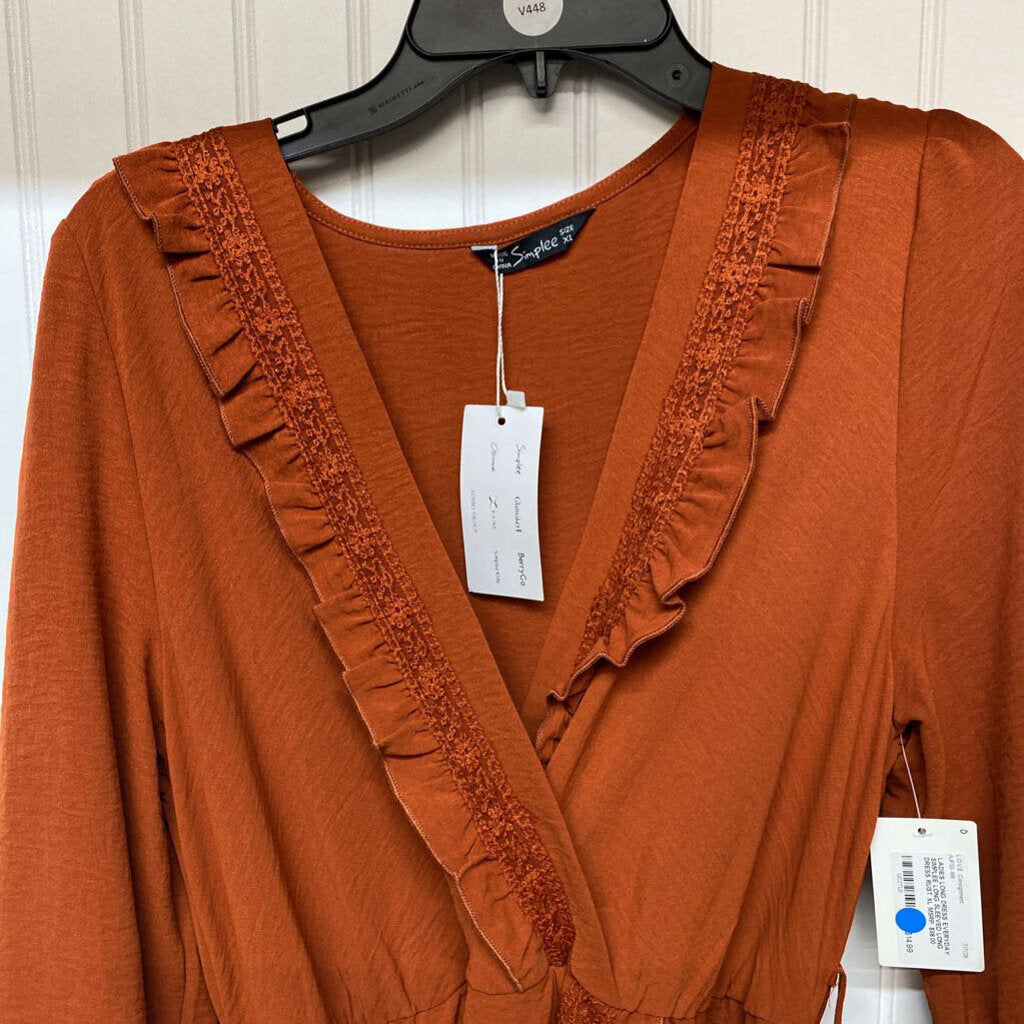 LONG SLEEVED LONG DRESS
