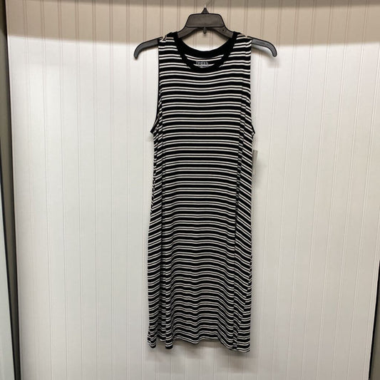 SHORT SLEEVE SHORT DRESS