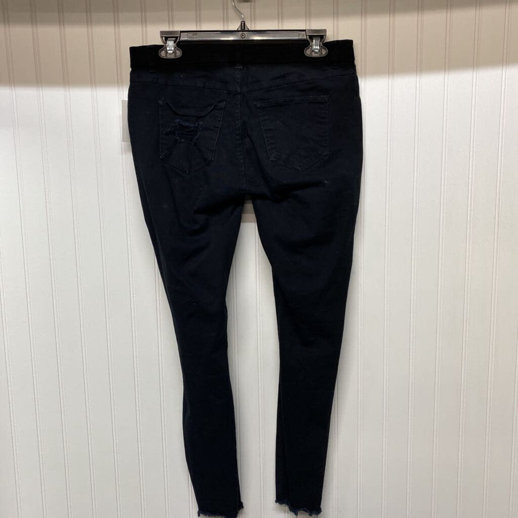 BLACK JEGGINGS