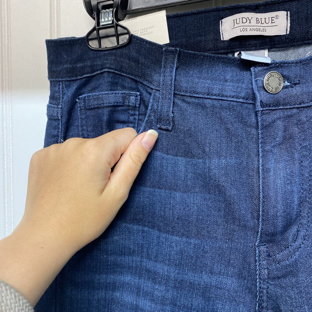 FLARED LEG JEANS
