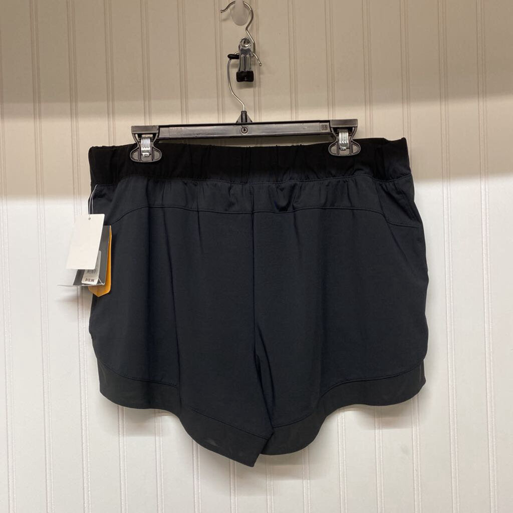 WALKING SHORTS