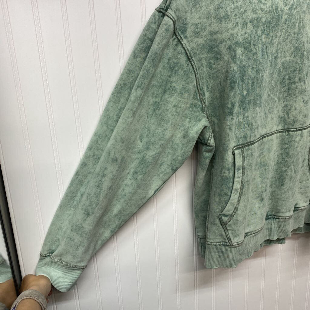 HOODIE SWEATSHIRT