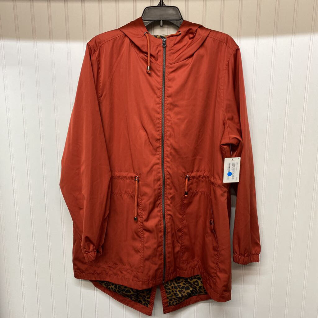 HOODED WINDBREAKER