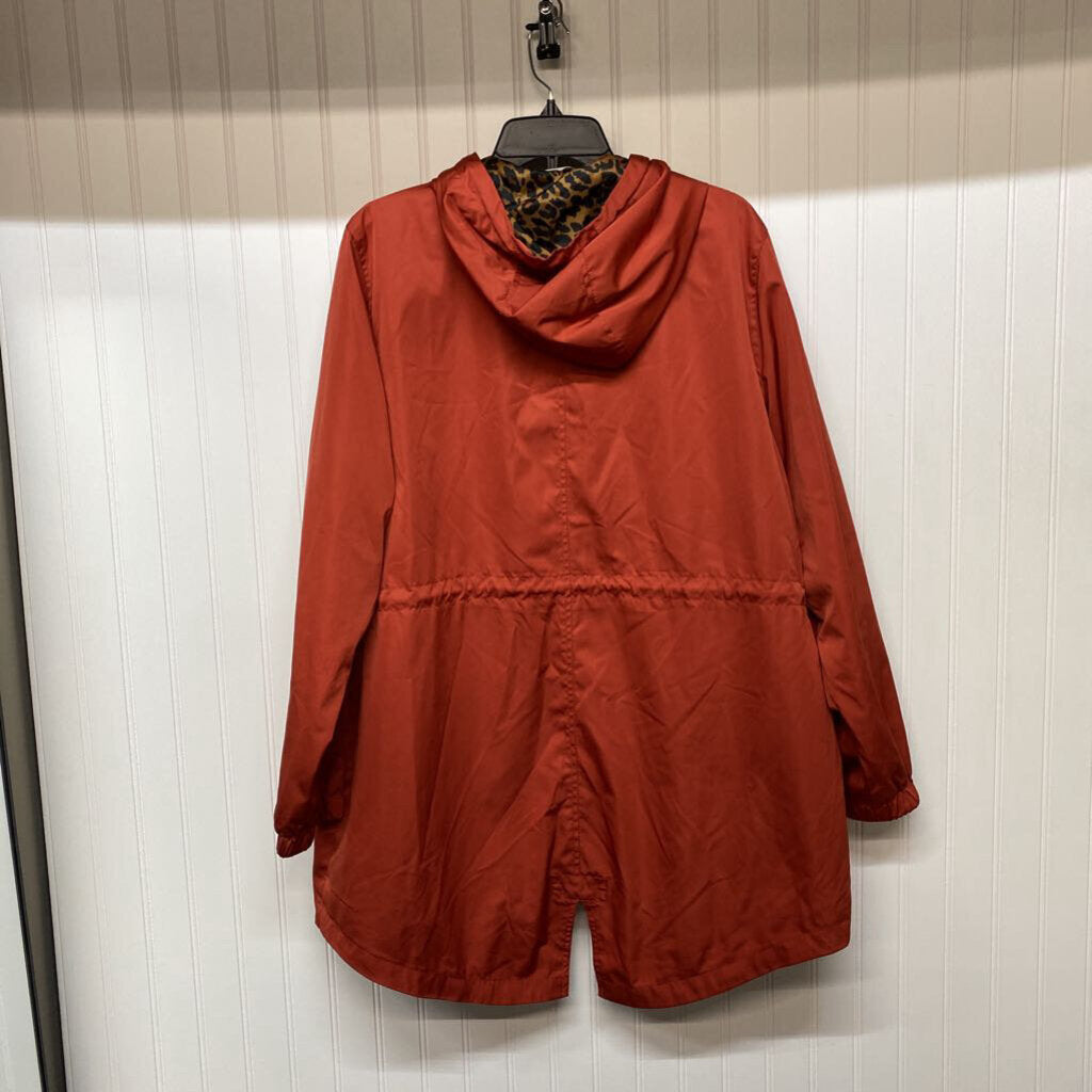 HOODED WINDBREAKER