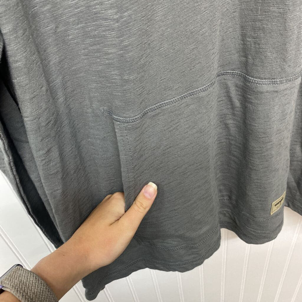 HOODED LONG SLEEVED