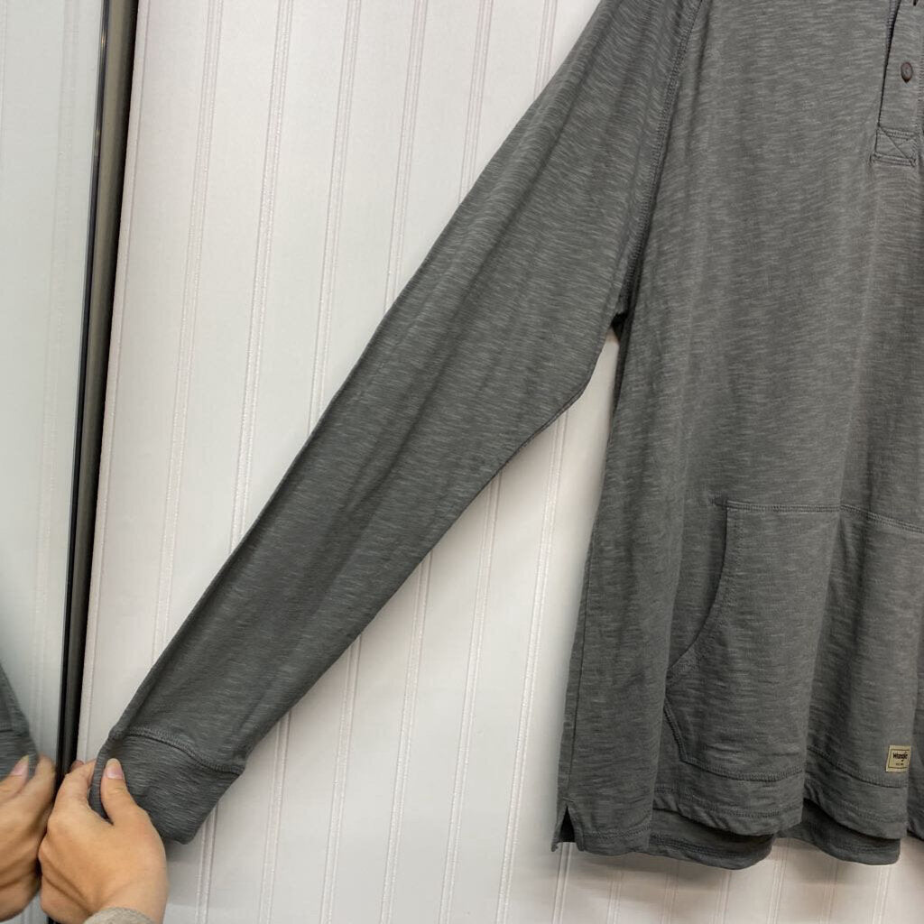 HOODED LONG SLEEVED