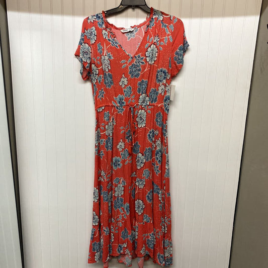 SHORT SLEEVED V NECK DRESS