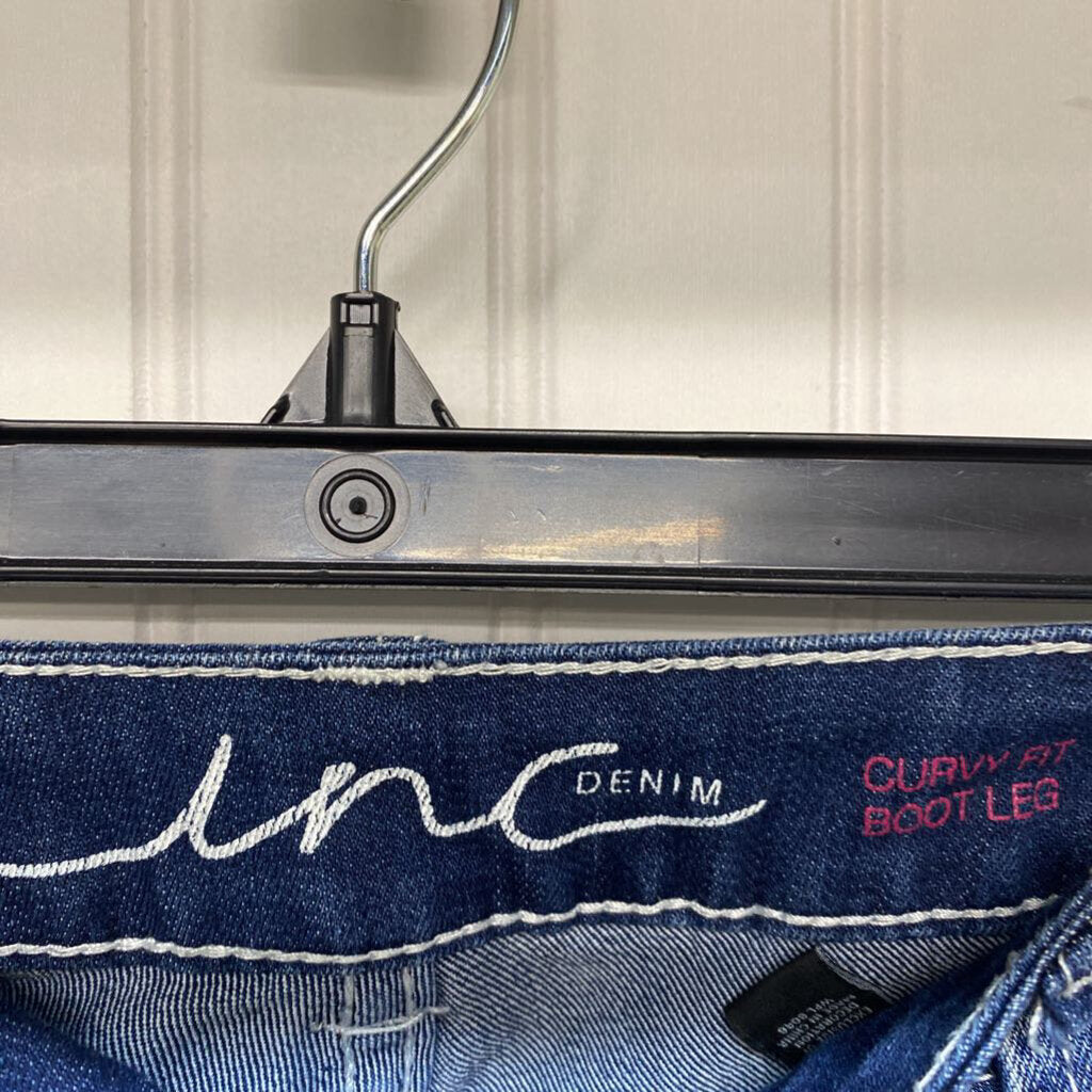 RINESTONE POCKET BOOT CUT