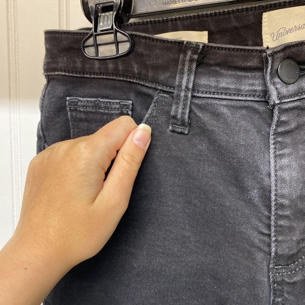 DISTRESSED SKINNY JEANS