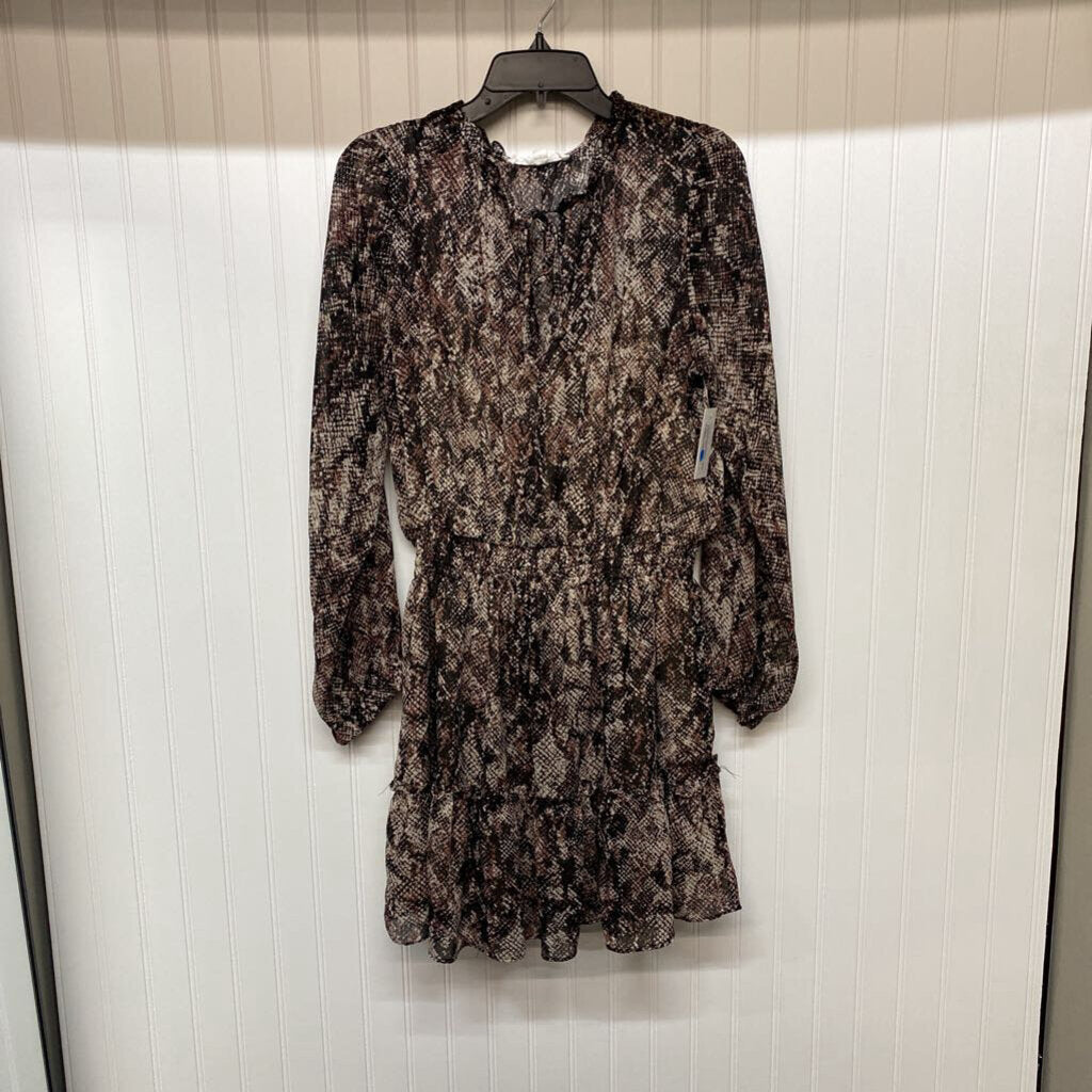 SHEAR SLEEVED DRESS