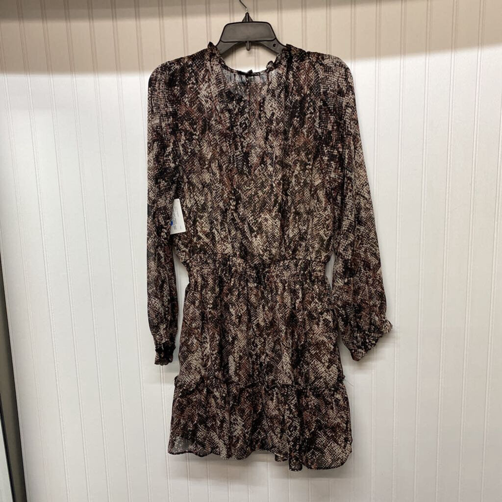 SHEAR SLEEVED DRESS