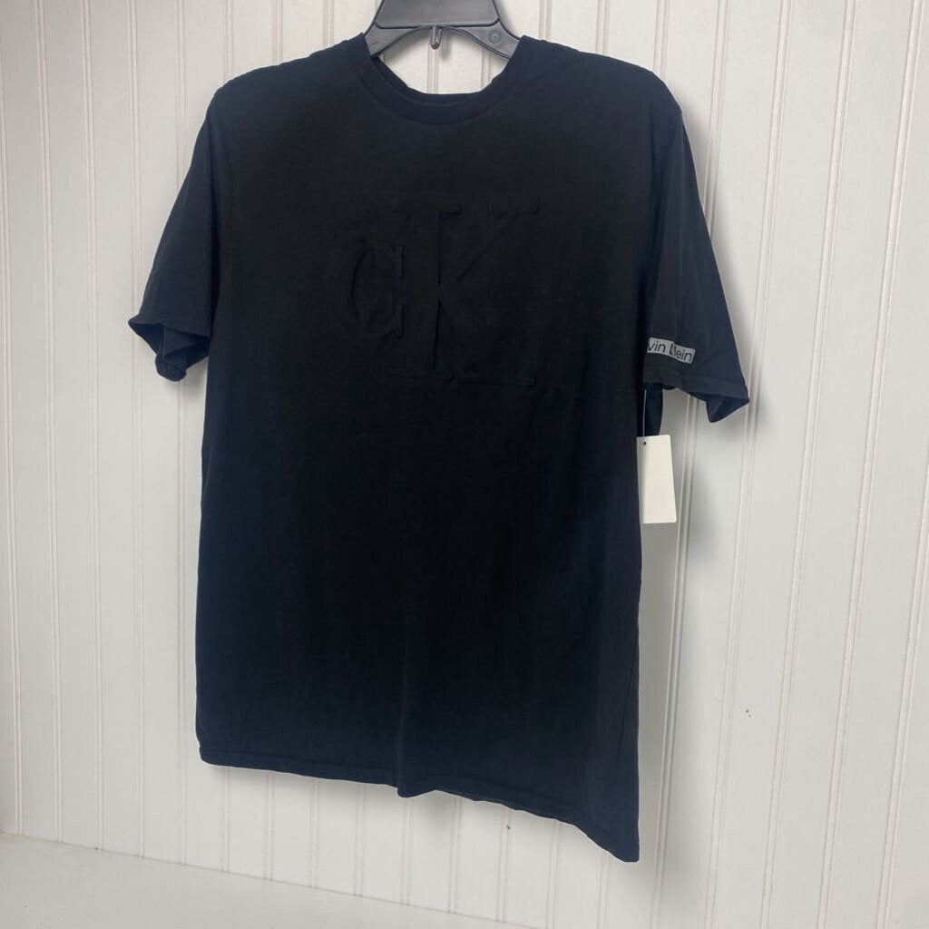 BASIC T-SHIRT