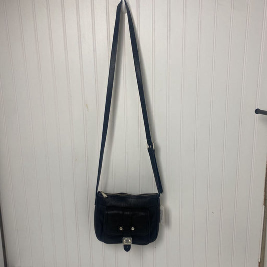 CROSS BODY PURSE