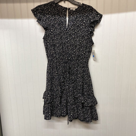 *SLEEVELESS V NECK SHORT DRESS