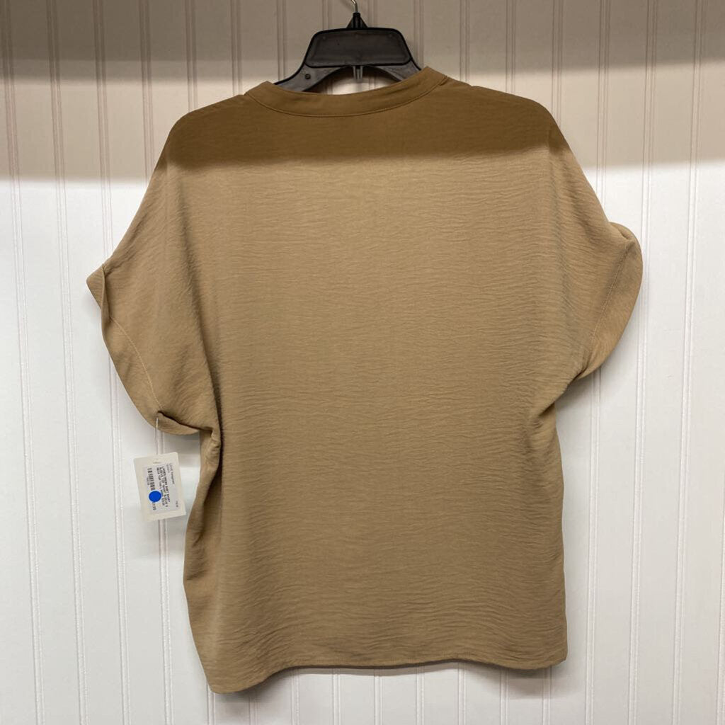 *SHORT SLEEVE V NECK TOP