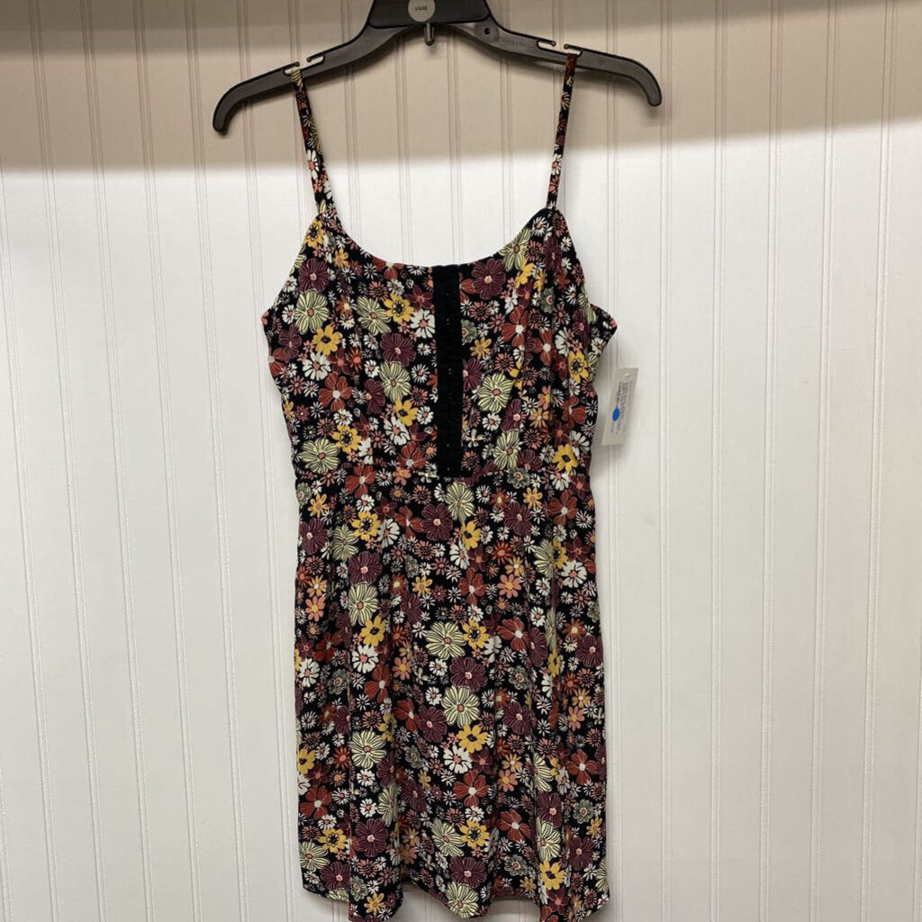 *SPAGHETTI STRAP FLORAL DRESS