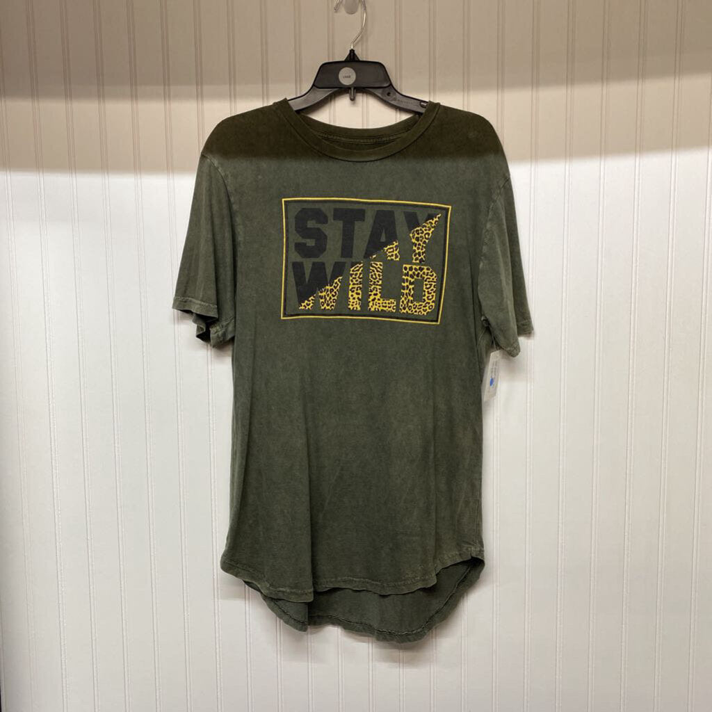 *"STAY WILD" GRAPHIC TEE