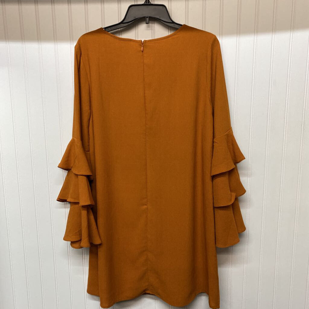 RUFFLED SLEEVE SHORT DRESS