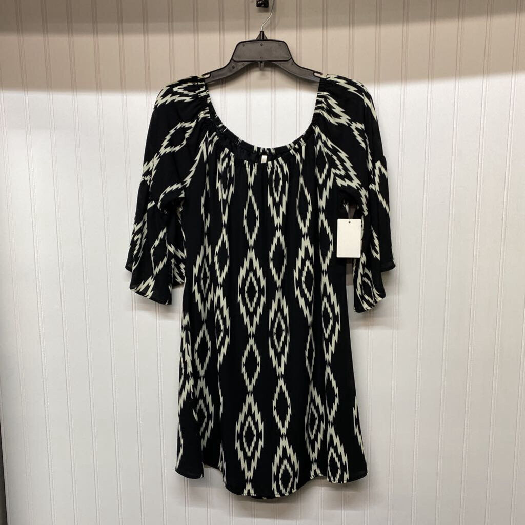 FLOWY LONG SLEEVED