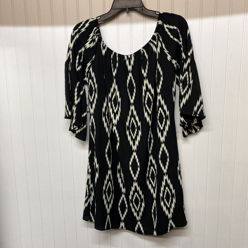 FLOWY LONG SLEEVED