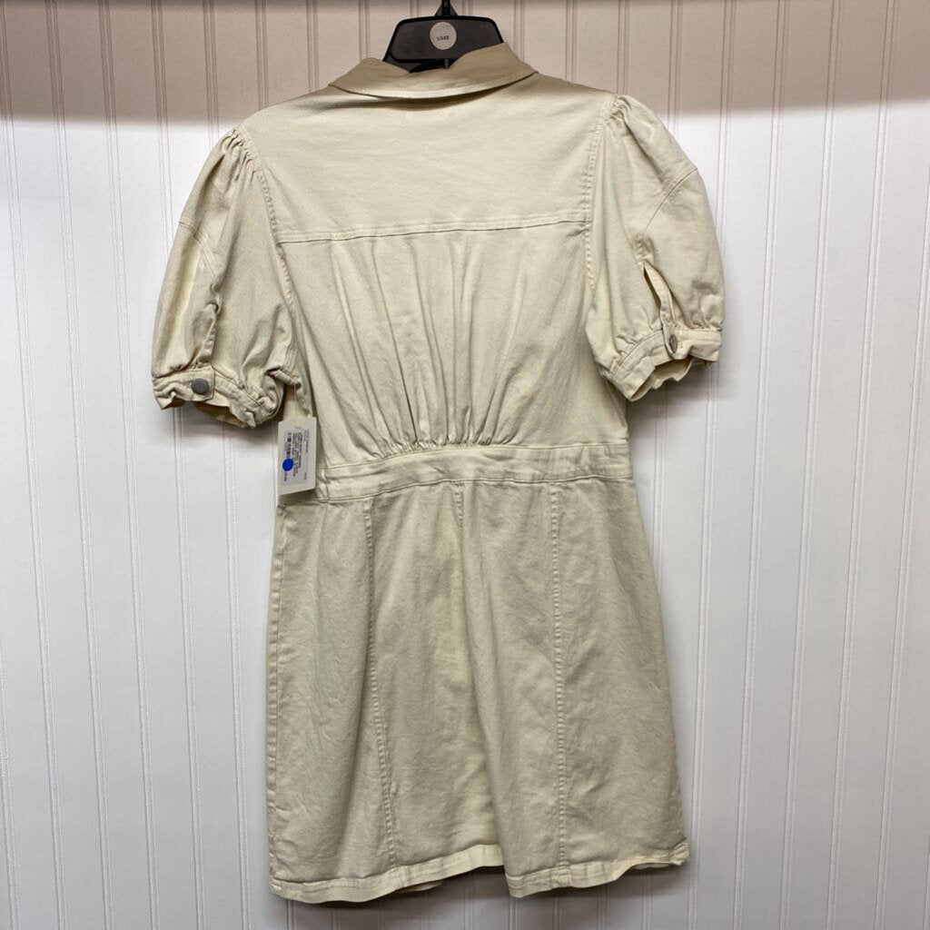 *SHORT SLEEVE COLLARED BUTTON UP DRESS