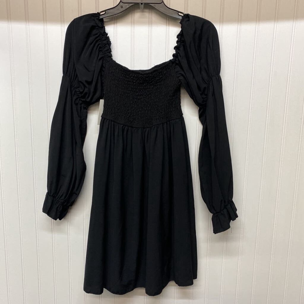 LONG SLEEVE SHORT DRESS