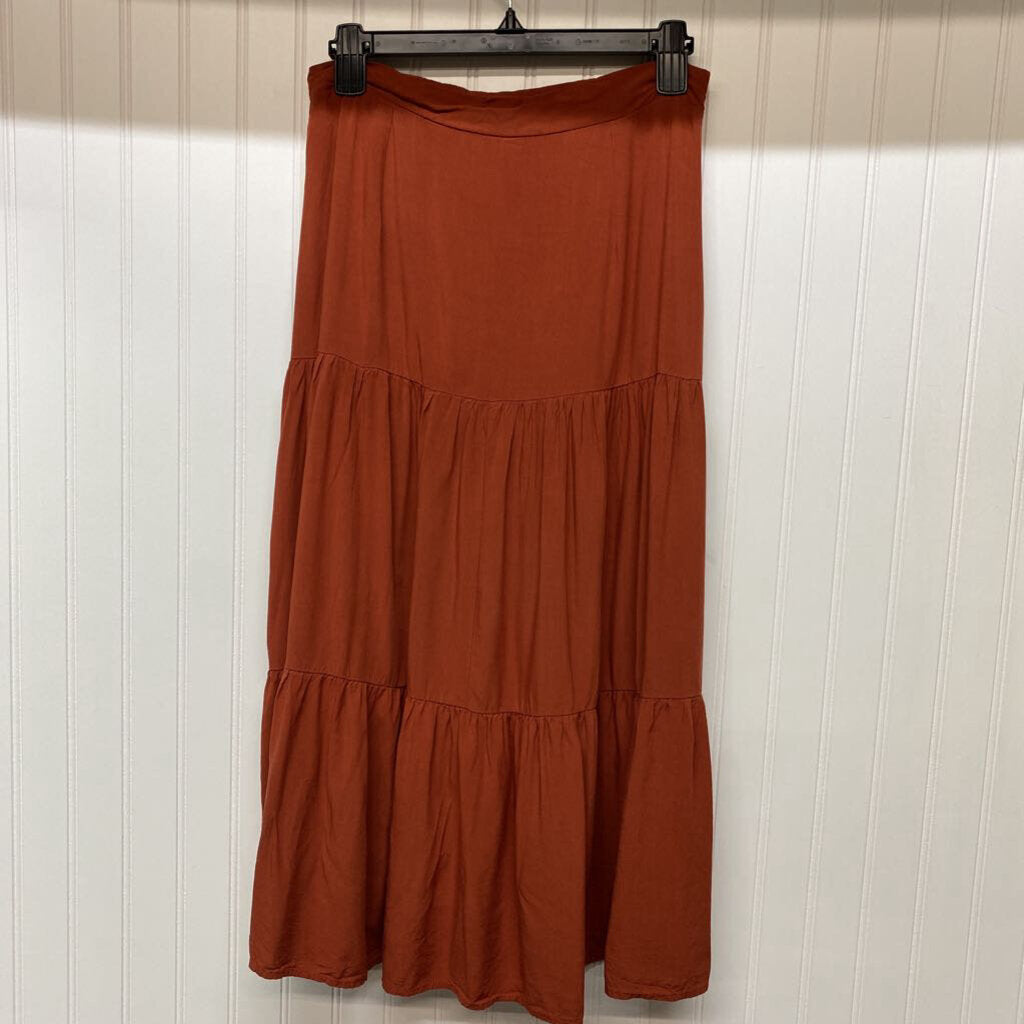 THREE TIERRED SKIRT