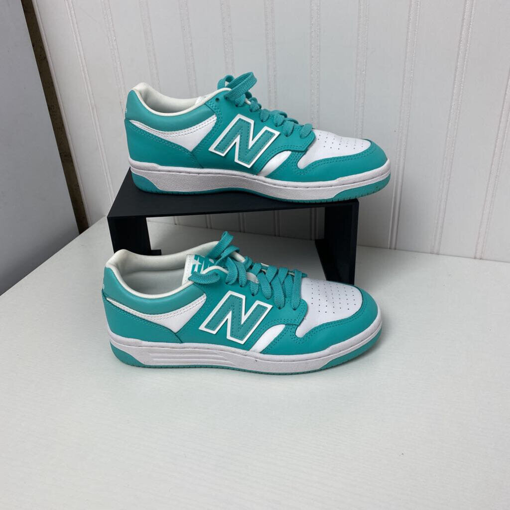 WHITE AND MINT TENNIS SHOES